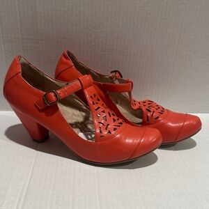 Chelsea Crew Orange Heels with Cutout Design